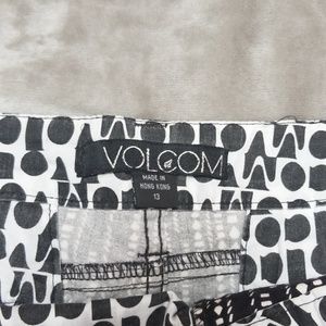 Volcom Shorts - Volcom shorts Volcom Shorts - Volcom shorts